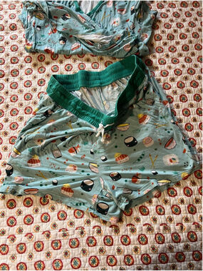 Little Sleepies Sushi Women's Size Large shorts